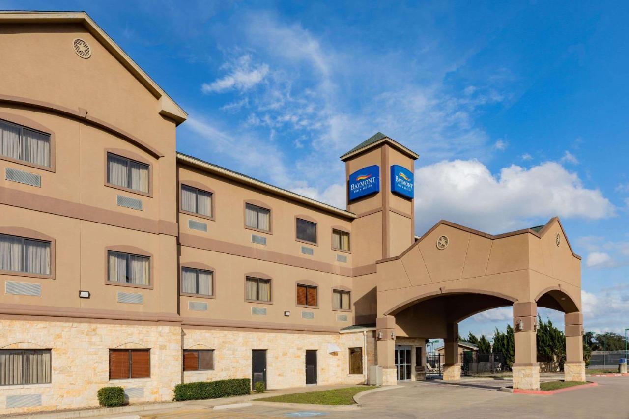 Hotel Baymont By Wyndham Cuero Exteriér fotografie