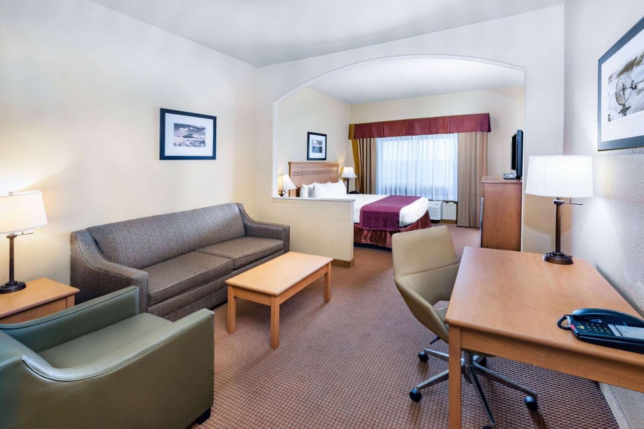 Hotel Baymont By Wyndham Cuero Exteriér fotografie